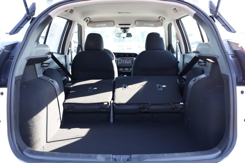 Nissan Kicks Play Vehicle Image 09