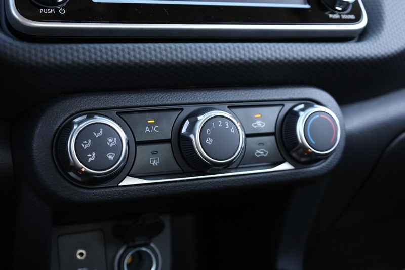 Nissan Kicks Play Vehicle Image 15