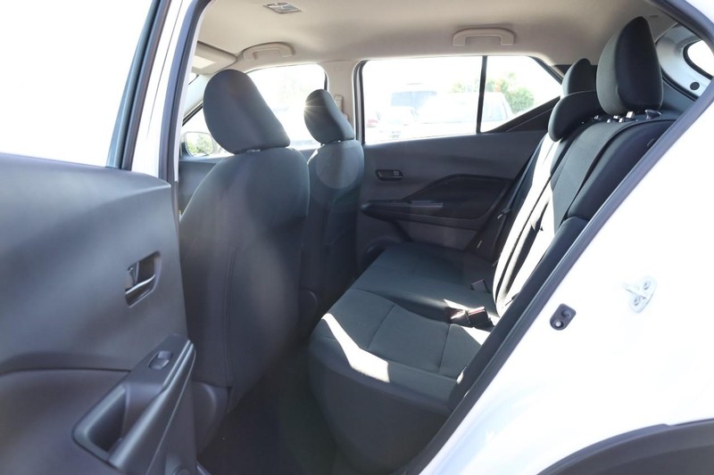 Nissan Kicks Play Vehicle Image 21