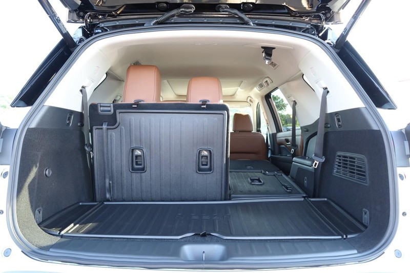 Nissan Pathfinder Vehicle Image 08