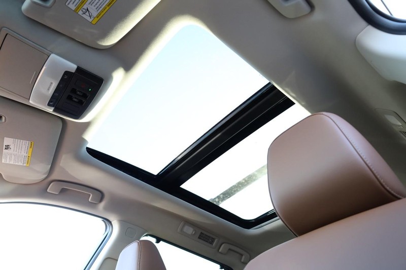 Nissan Pathfinder Vehicle Image 11