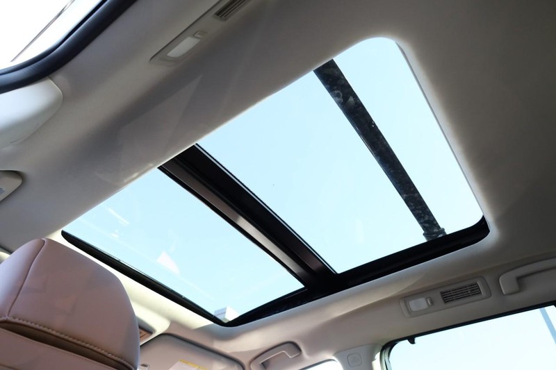 Nissan Pathfinder Vehicle Image 12