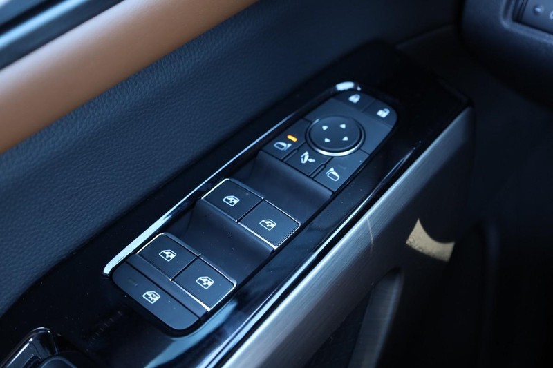 Nissan Pathfinder Vehicle Image 23