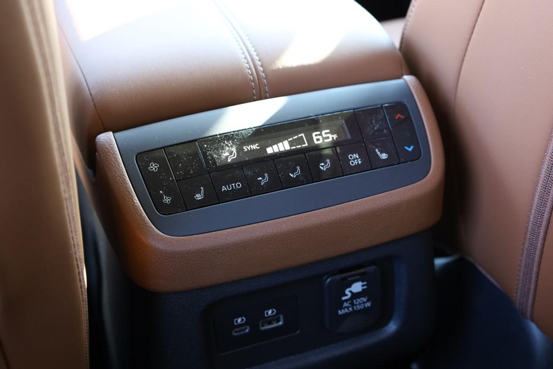 Nissan Pathfinder Vehicle Image 27