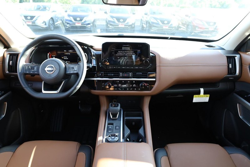Nissan Pathfinder Vehicle Image 28