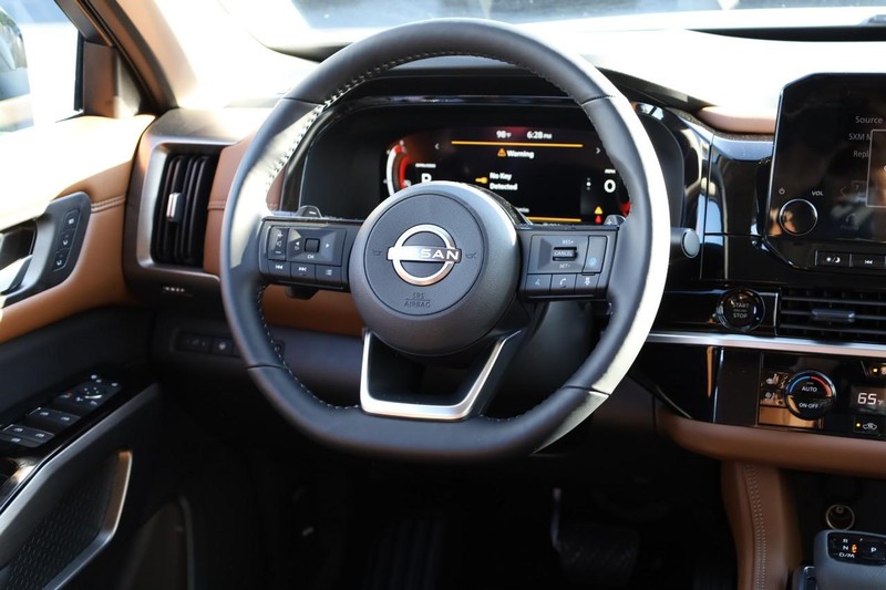 Nissan Pathfinder Vehicle Image 29