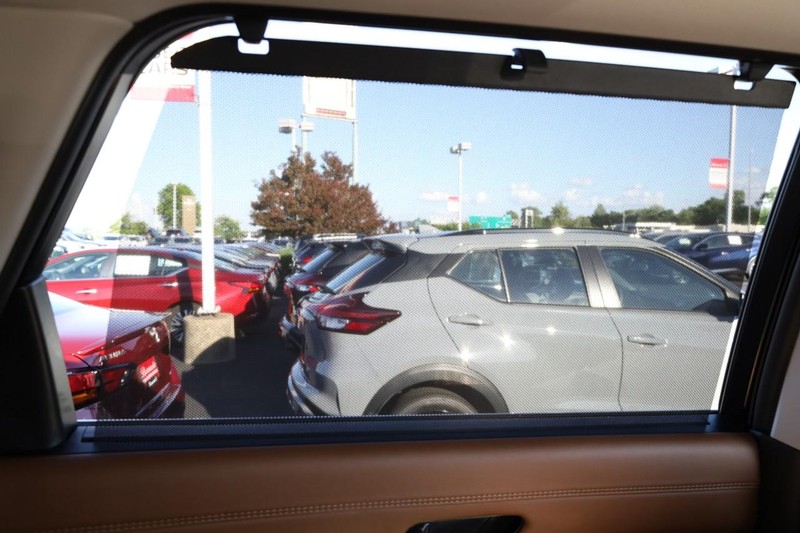 Nissan Pathfinder Vehicle Image 30
