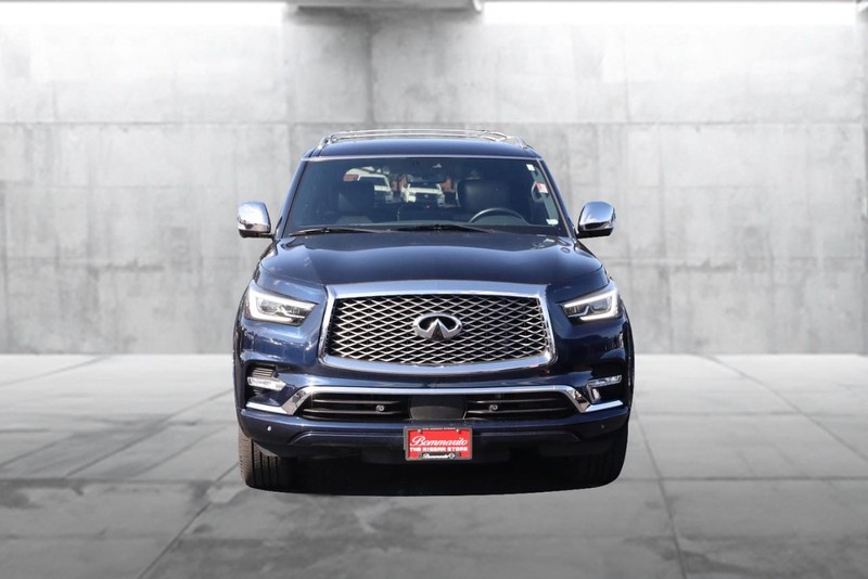 INFINITI QX80 Vehicle Image 04