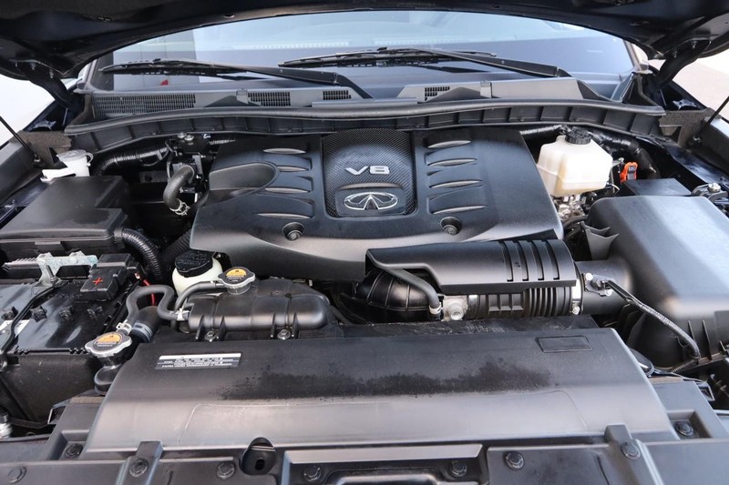 INFINITI QX80 Vehicle Image 32