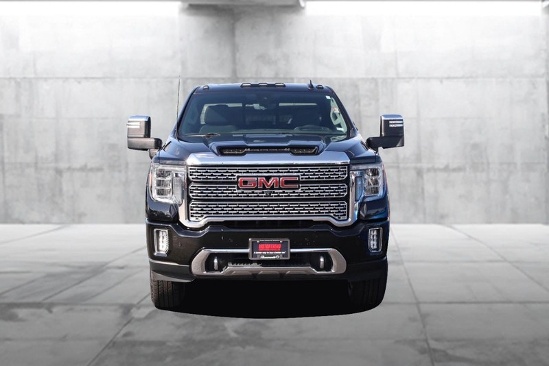 GMC Sierra 2500HD Vehicle Image 04