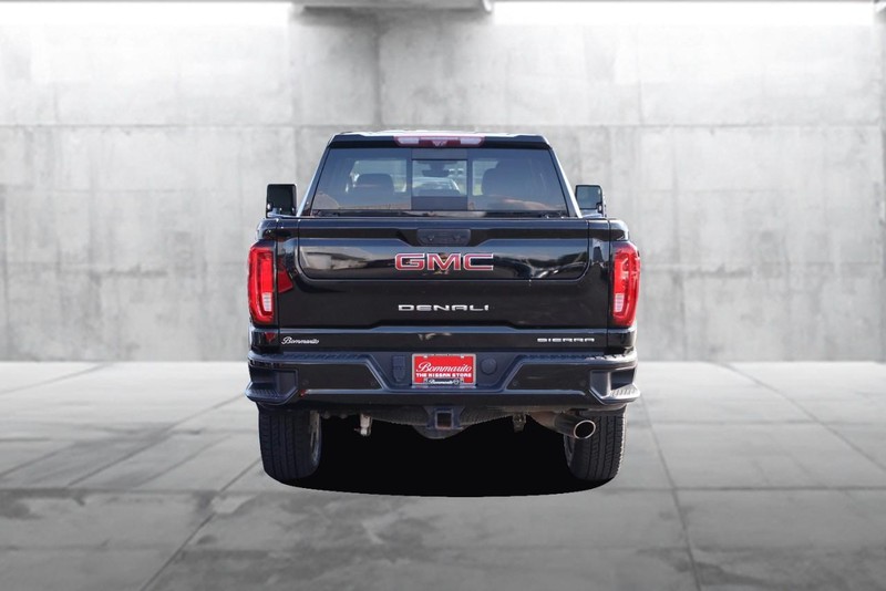 GMC Sierra 2500HD Vehicle Image 06