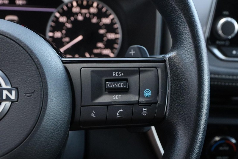 GMC Sierra 2500HD Vehicle Image 17