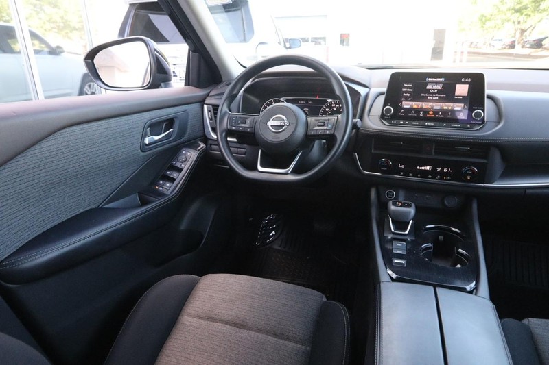 GMC Sierra 2500HD Vehicle Image 24