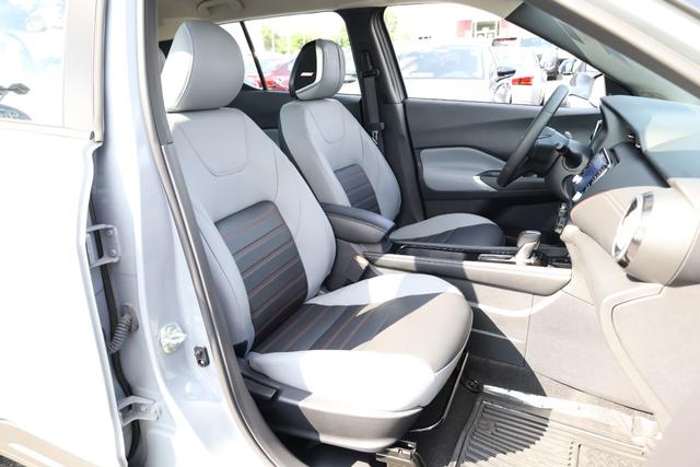 Nissan Kicks Vehicle Image 24