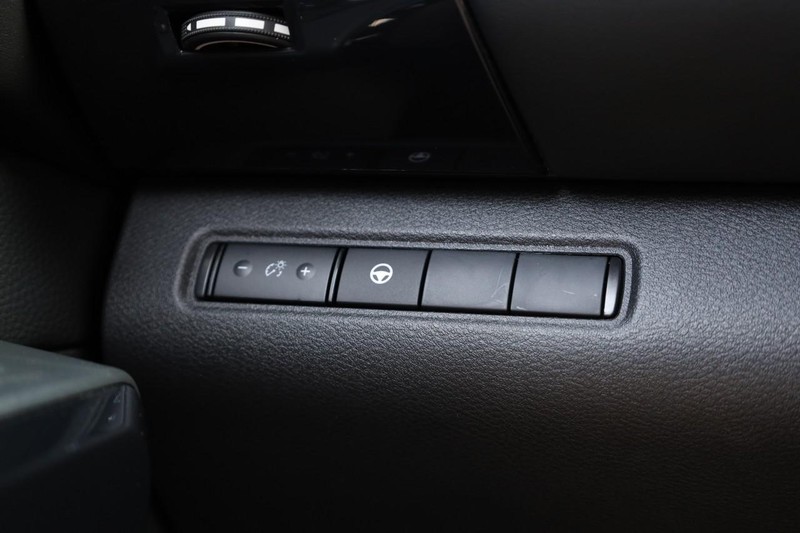 Nissan Pathfinder Vehicle Image 20