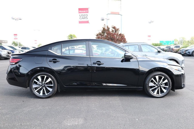 Nissan Sentra Vehicle Image 06