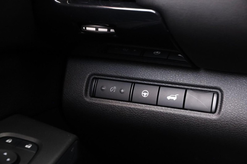 Nissan Pathfinder Vehicle Image 21