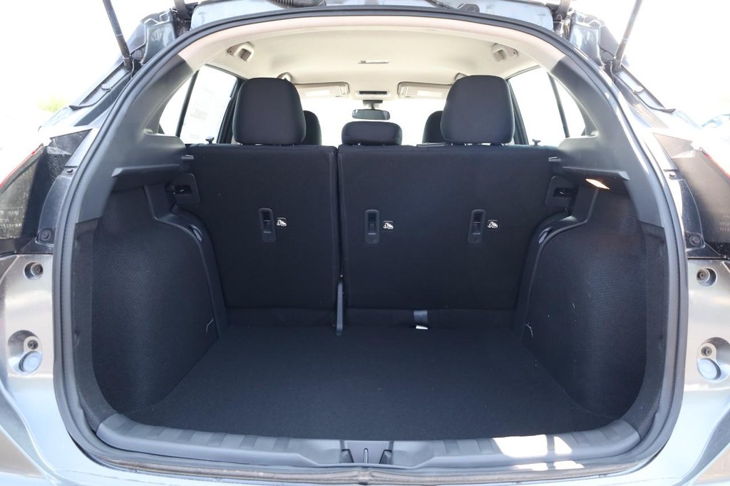 Nissan Kicks Play Vehicle Image 07