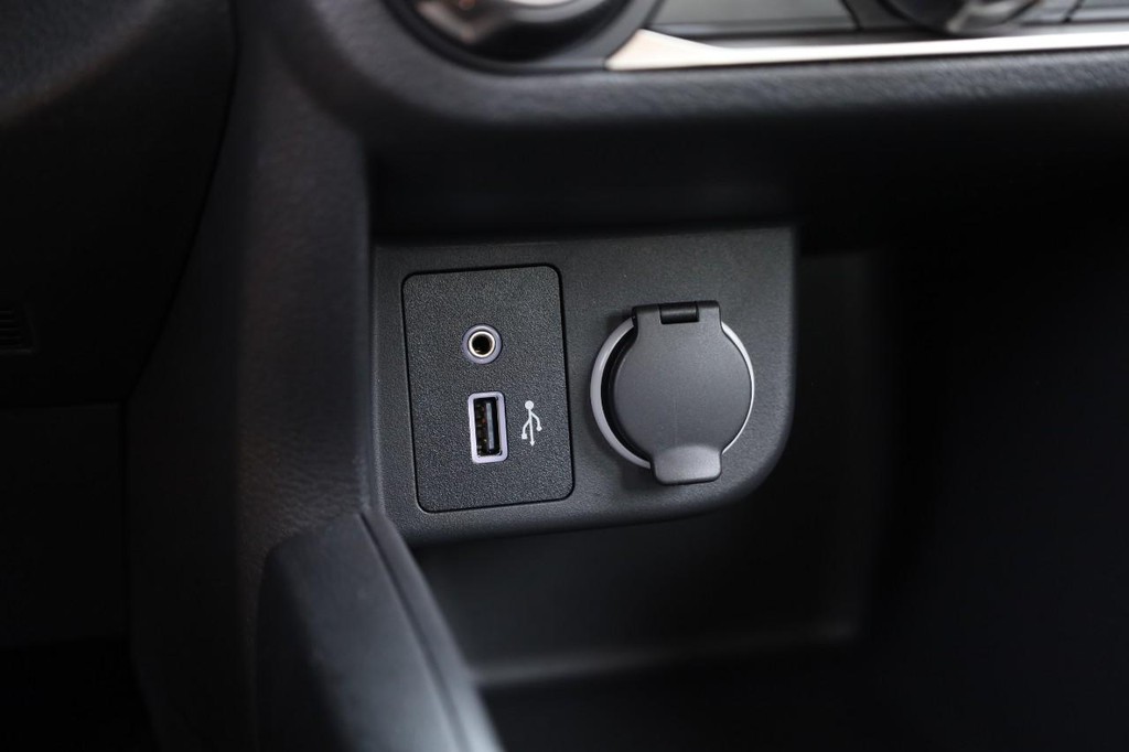 Nissan Kicks Play Vehicle Image 16