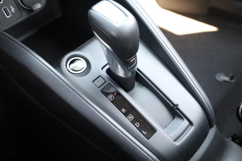 Nissan Kicks Play Vehicle Image 17