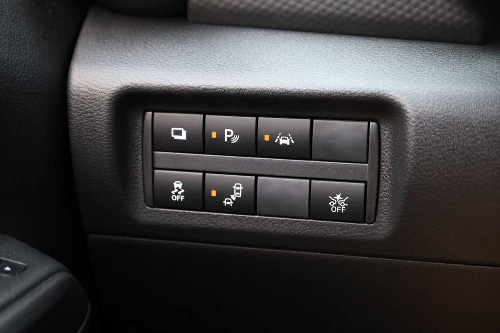 Nissan Kicks Play Vehicle Image 20