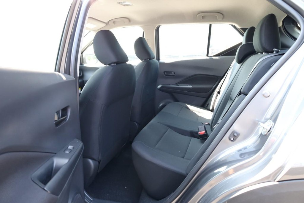 Nissan Kicks Play Vehicle Image 21