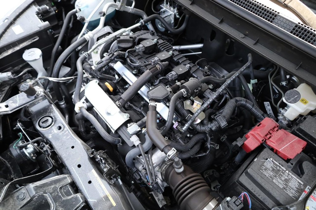 Nissan Kicks Play Vehicle Image 26