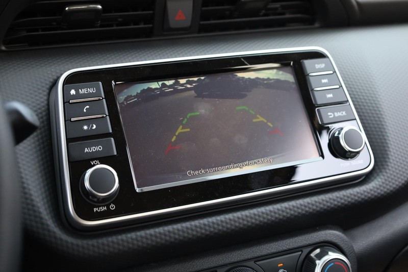 Nissan Kicks Play Vehicle Image 14