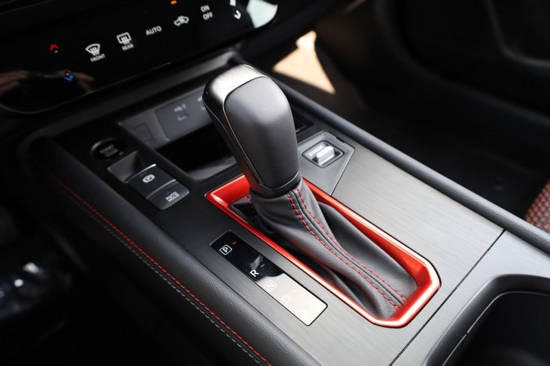 Nissan Kicks Vehicle Image 16