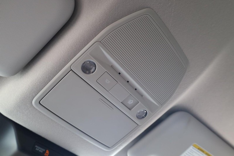 Nissan Kicks Vehicle Image 17