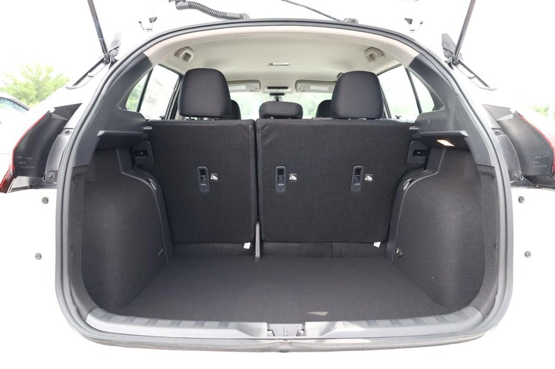Nissan Kicks Play Vehicle Image 07