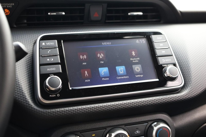 Nissan Kicks Play Vehicle Image 12