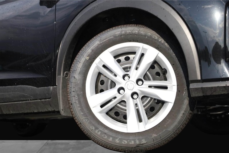 Nissan Kicks Play Vehicle Image 03