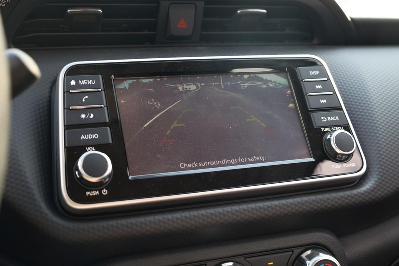 Nissan Kicks Play Vehicle Image 14