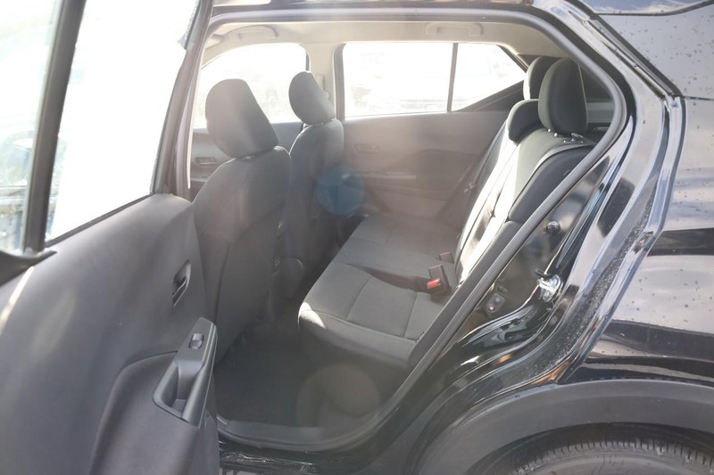 Nissan Kicks Play Vehicle Image 21