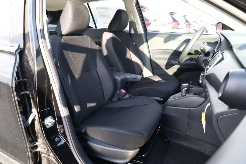 Nissan Kicks Play Vehicle Image 25