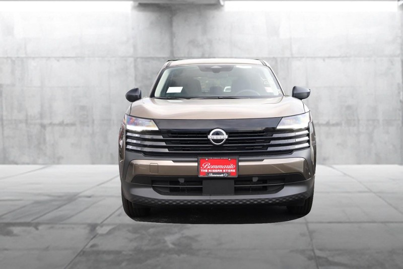 Nissan Kicks Vehicle Image 04
