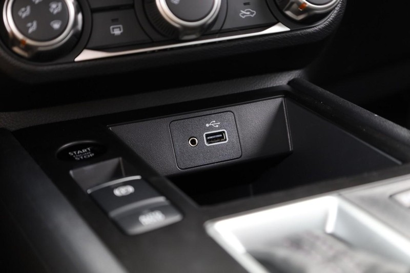 Nissan Kicks Vehicle Image 16