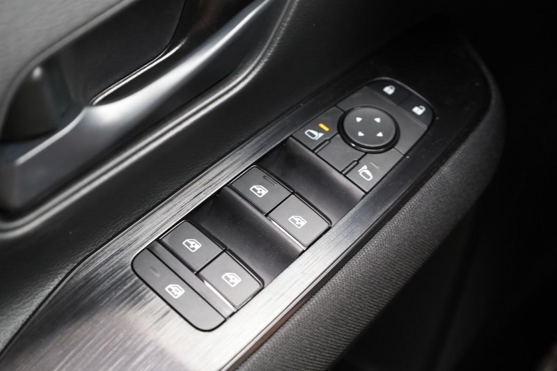 Nissan Kicks Vehicle Image 19