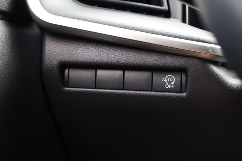Nissan Kicks Vehicle Image 20