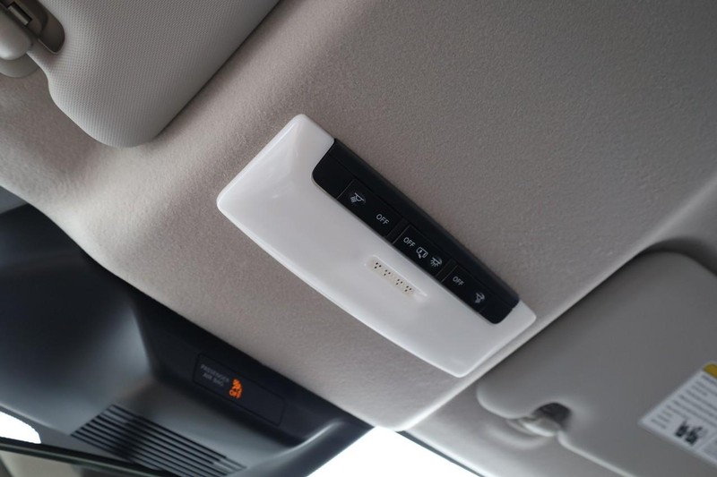 Nissan Kicks Vehicle Image 18