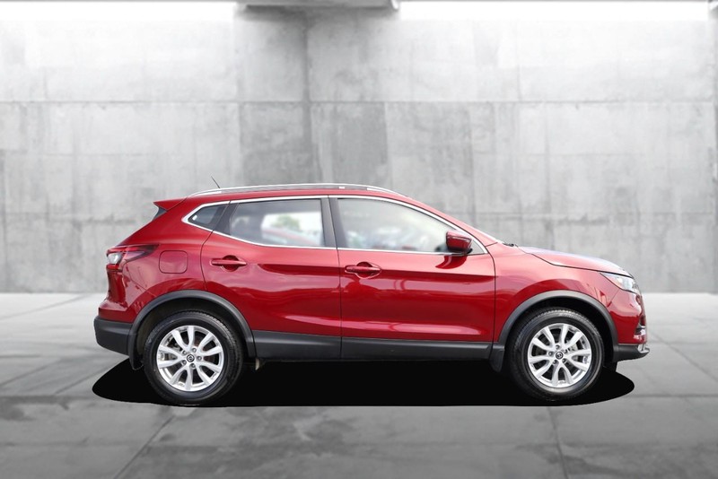 Nissan Rogue Sport Vehicle Image 05