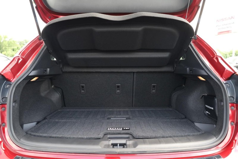 Nissan Rogue Sport Vehicle Image 07