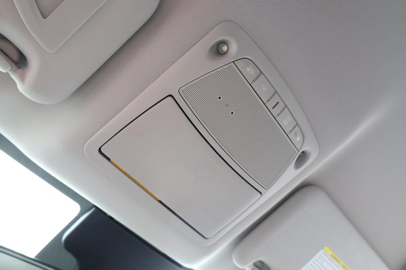Nissan Rogue Sport Vehicle Image 17