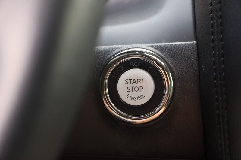 Nissan Armada Vehicle Image 14