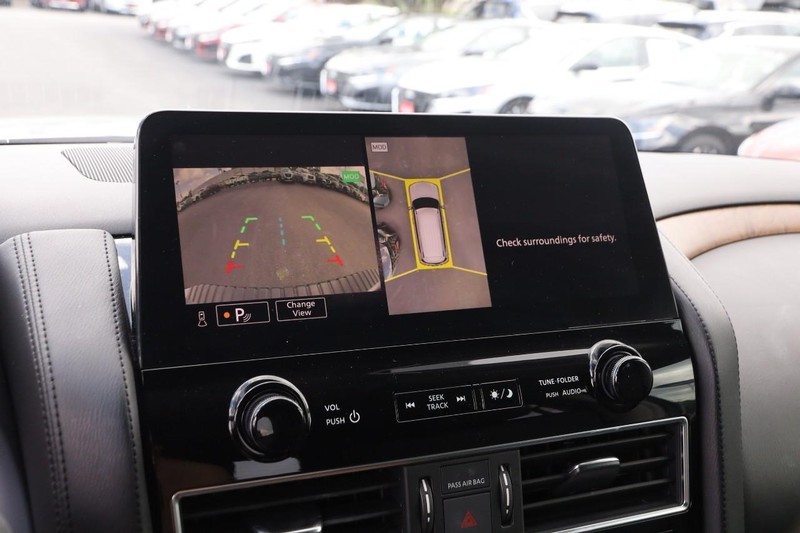Nissan Armada Vehicle Image 16