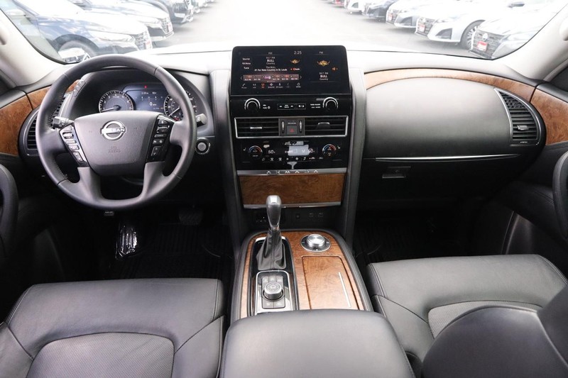 Nissan Armada Vehicle Image 21