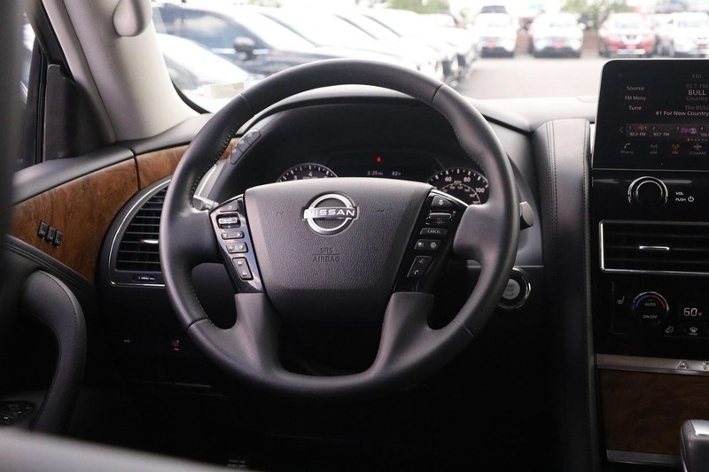 Nissan Armada Vehicle Image 23