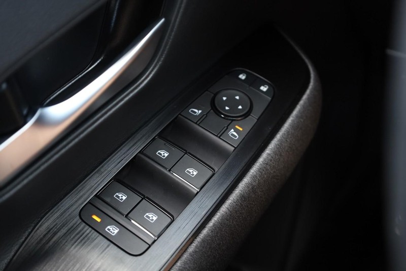 Nissan Kicks Vehicle Image 22