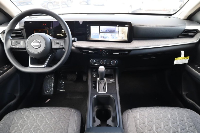Nissan Kicks Vehicle Image 25